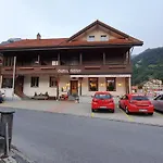 Hotel Hirschen In Wilderswil