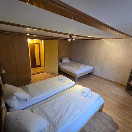 Hirschen In Otel