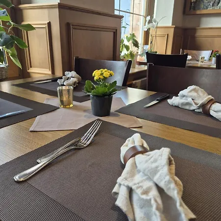 Hotel Gasthof Hirschen In Wilderswil 3*