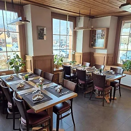 Hotel Hirschen 3*